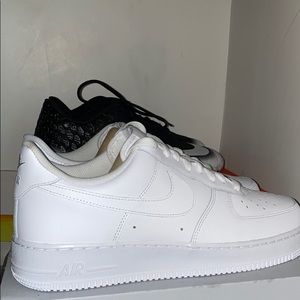 Air Force 1 low